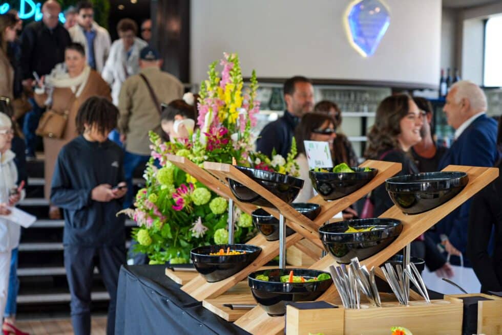 LE DIAMANT BLEU,  Brunch Gourmand à Volonté sur la Seine – Image 3