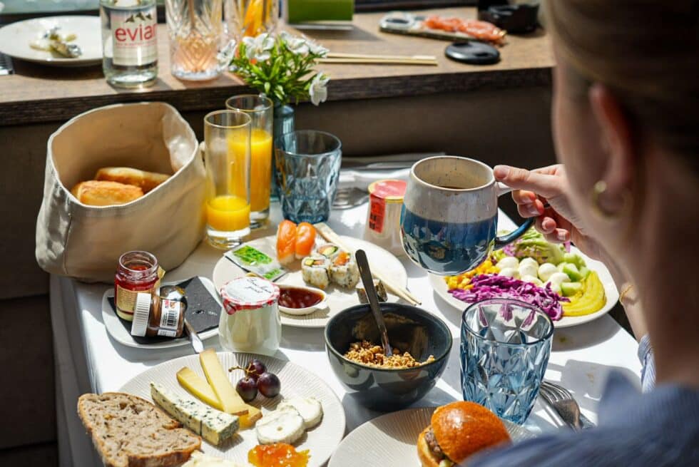 LE DIAMANT BLEU,  Brunch Gourmand à Volonté sur la Seine – Image 4